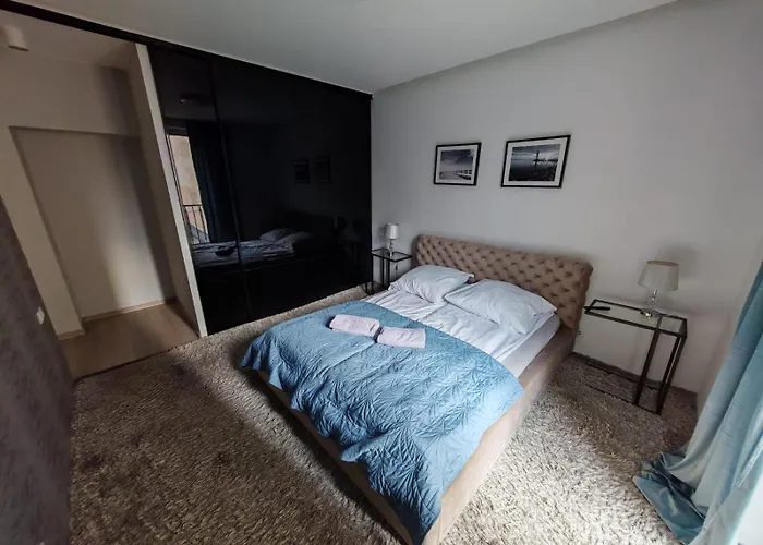 Nowoczesny Iii Al. Nmp * צ'סטוצ'ובה