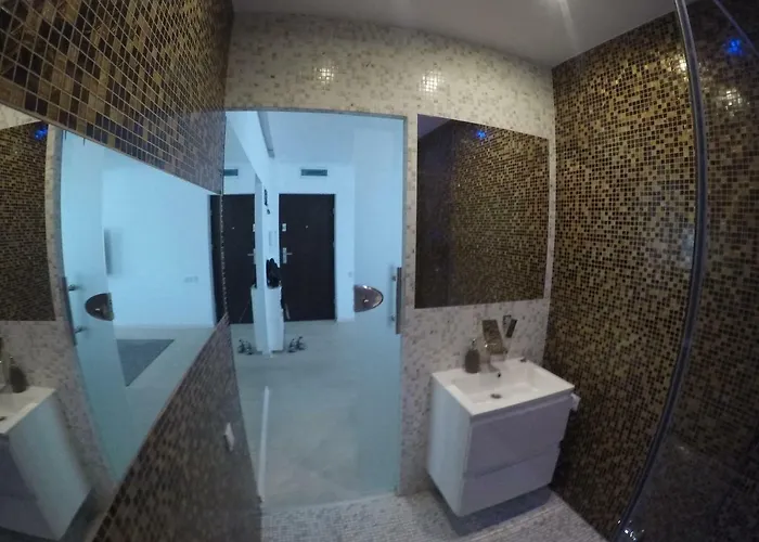 Nowoczesny Iii Al. Nmp Apartamento